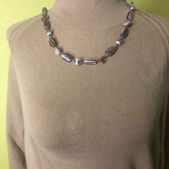 Brand New Ellen Tracey  Woman’s Beige Sweater w/ Turtleneck!! Pristine Condition - Picture 5 of 12